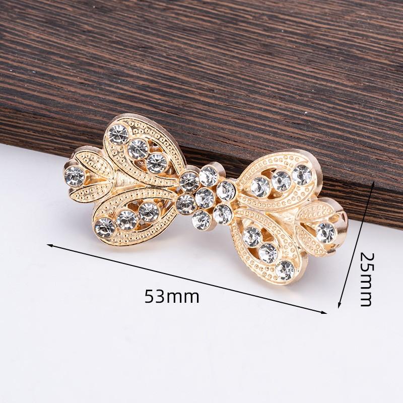 

1 шт. пряжка для шарфа ретро полая универсальная застежка для свитера One Size золотой