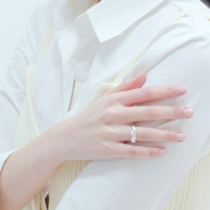 oooho Twist Star Ring