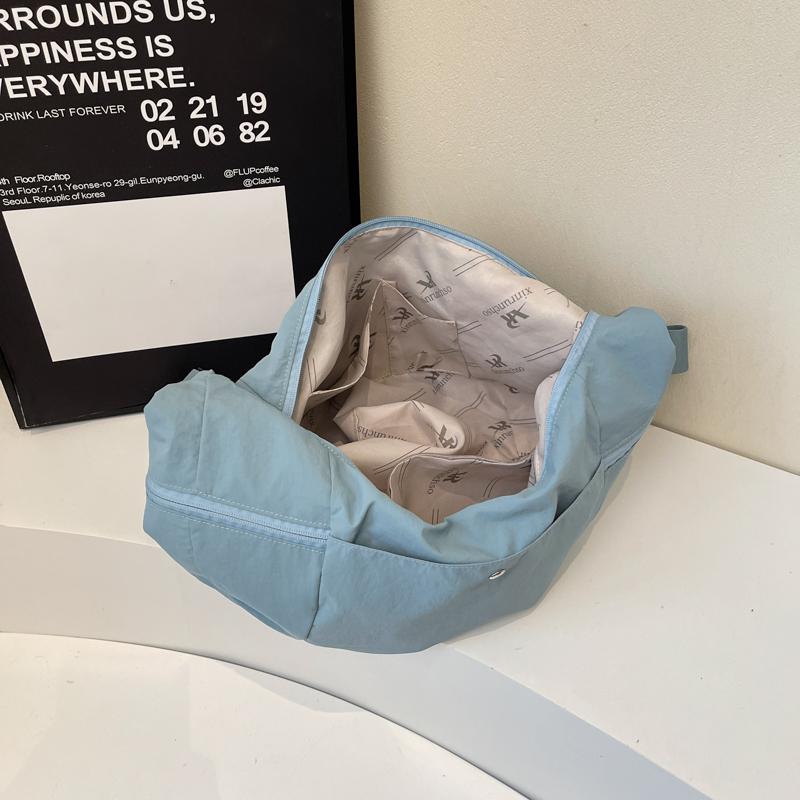 Hobo Bag Women's Large Capacity Shoulder Crossbody Bag Lightweight Sports Bag