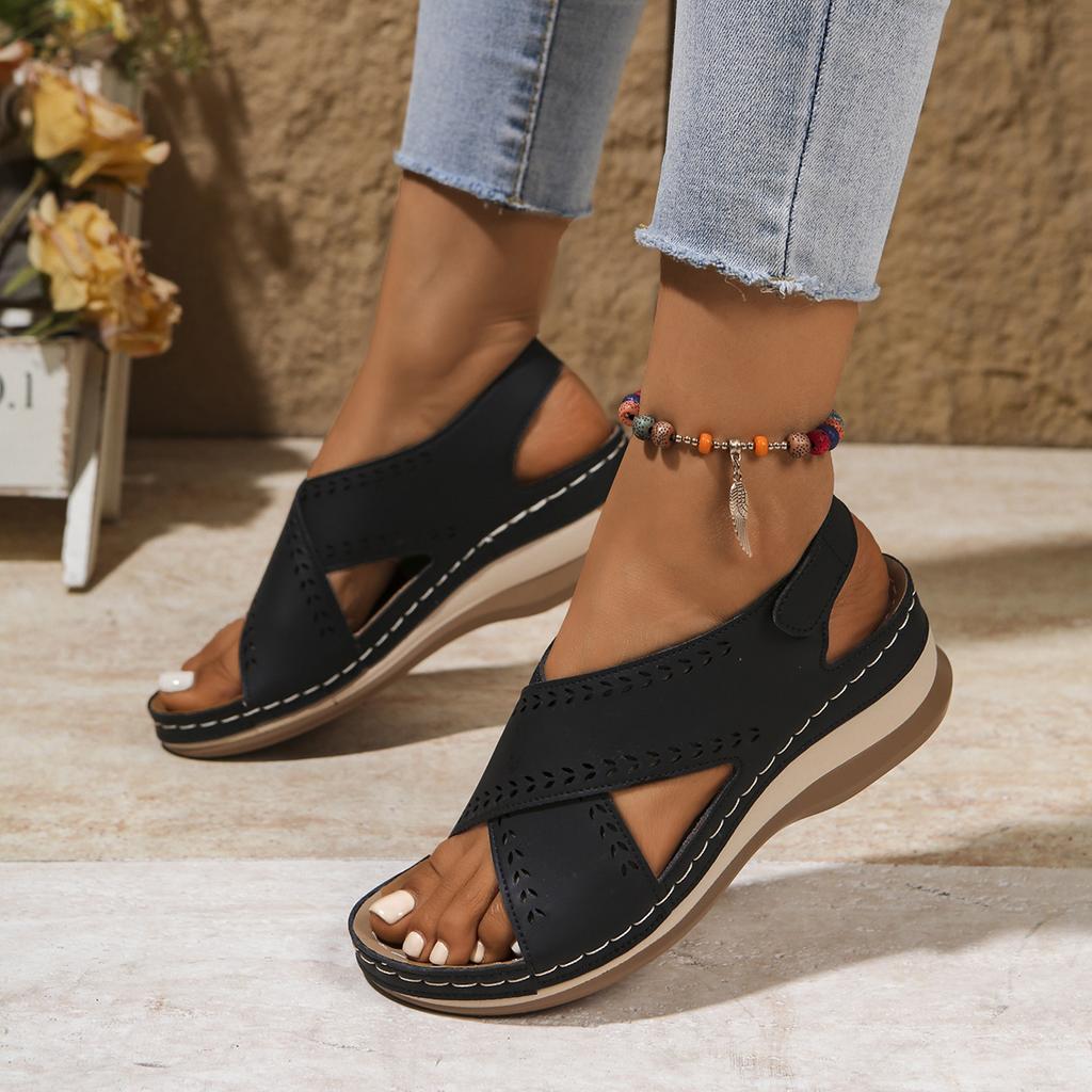 Fashion New Women's Platform Light Sandals Classic Retro Breathable Hollow Casual Summer Vacation Beach Walking Shoes Sandalias De Mujer