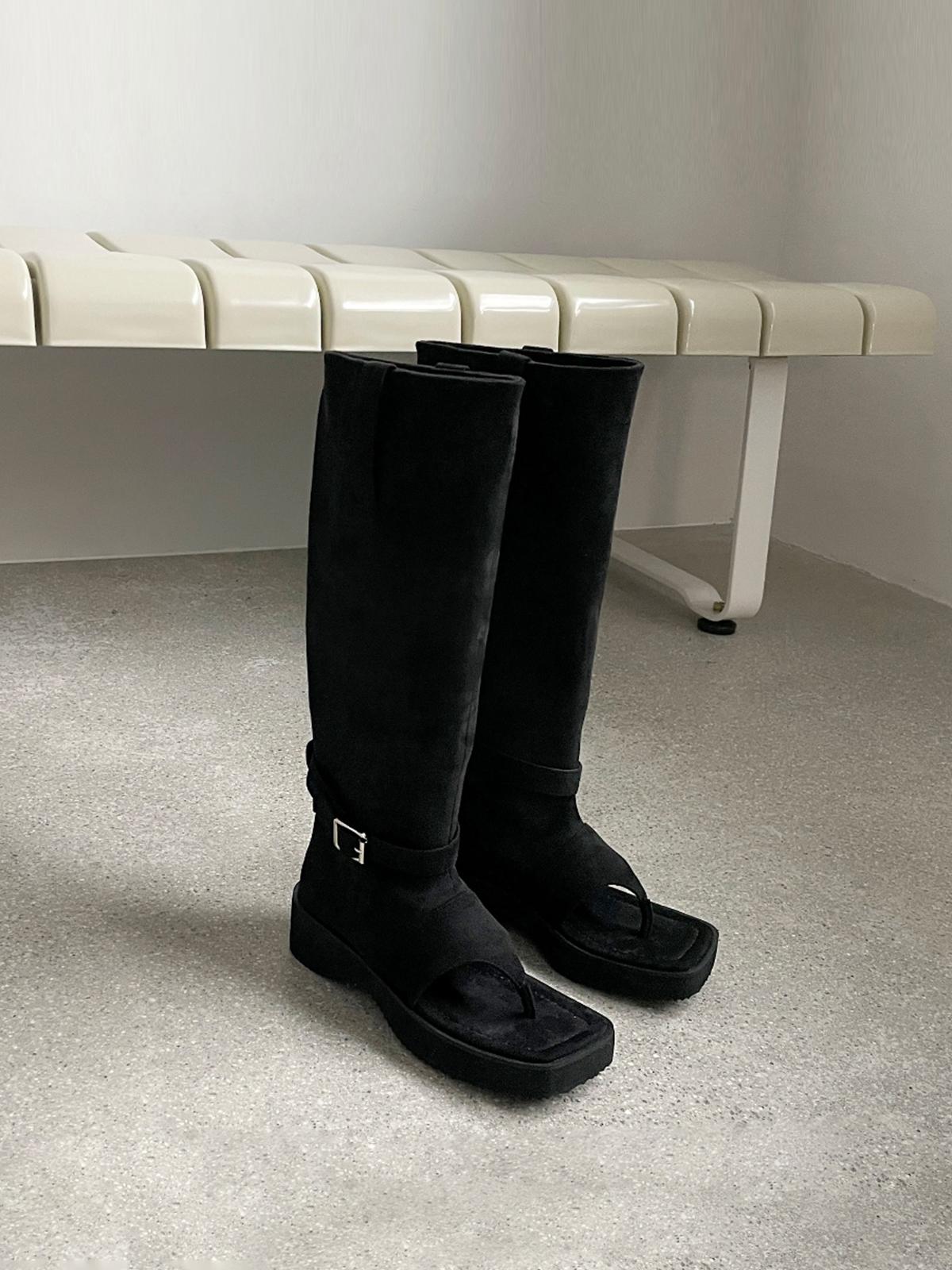 Замшевые сапоги-трансформеры на шнуровке высокие и низкие на платформе для женщин 38 чёрный 9516₽