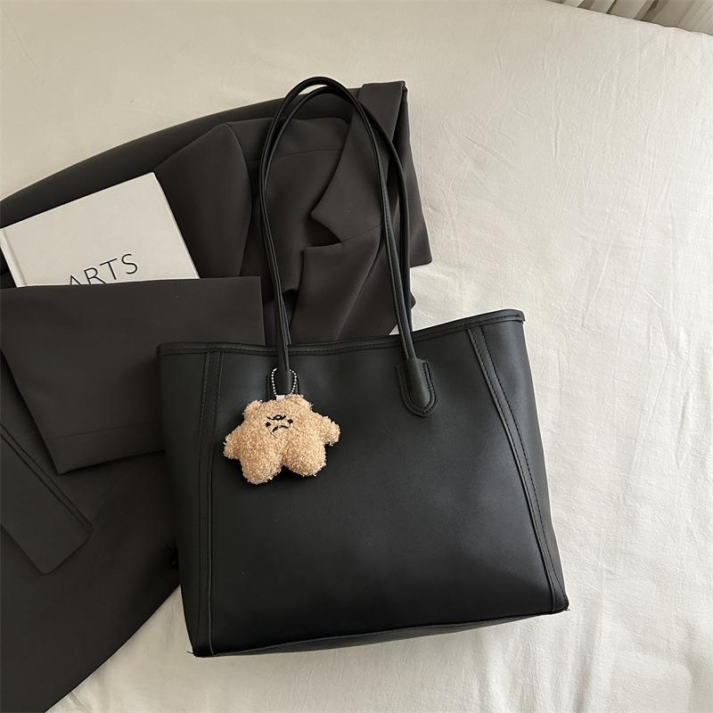 Atmospheric commuter texture handbag autumn and winter new versatile shoulder underarm bag temperament tote bag