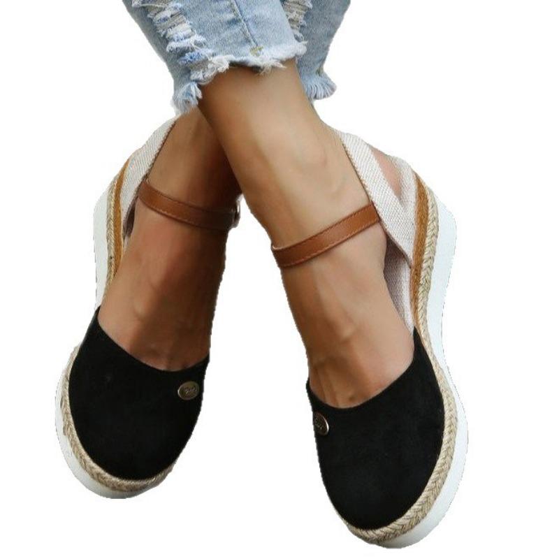 A New Style of Large-sized Women's Shoes with A One-shoulder Wedge Heel and A Fashionable Flip-top