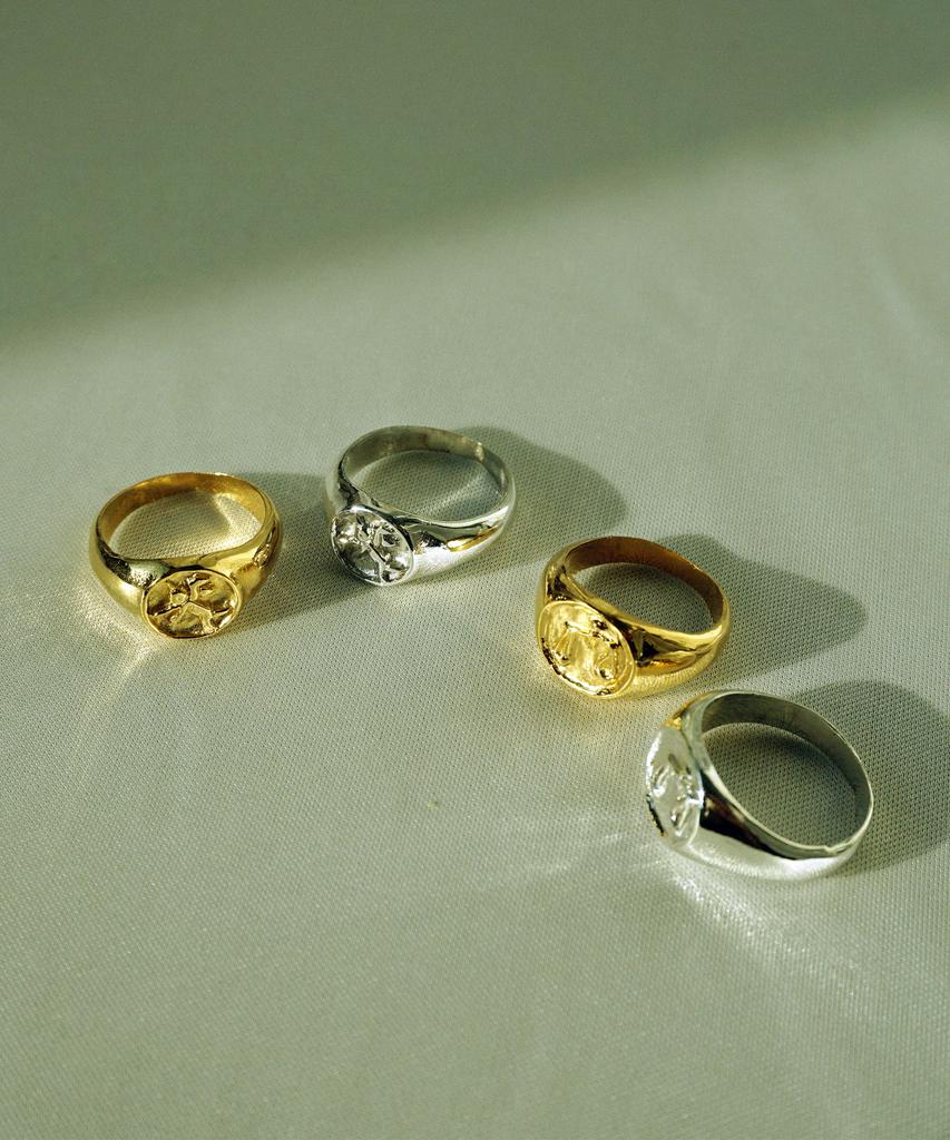 Bizarre Jewelry Engraved Ring (Angel & Scales)