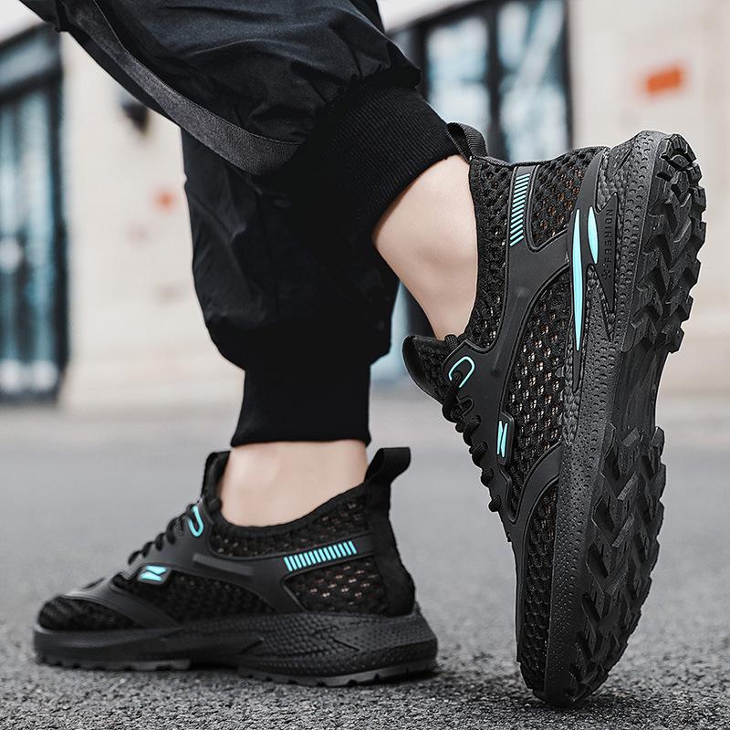 Men's Shoes Summer Mesh Breathable Fly-woven Mesh Shoes Men's Running Leisure Sports Thin Lightweight Beach Mesh Shoes 2024