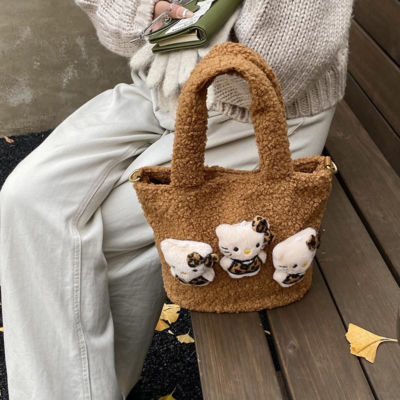 Small Hello Kitty Cartoon Shoulder Bag For Women With Nylon Construction And Casual Style