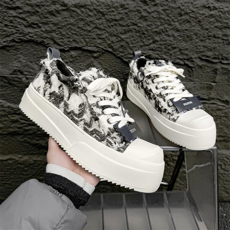 Scarpe retrò vecchie alla moda primavera nuove suola in tela scarpe singole alte design irregolare di nicchia scarpe da skateboard