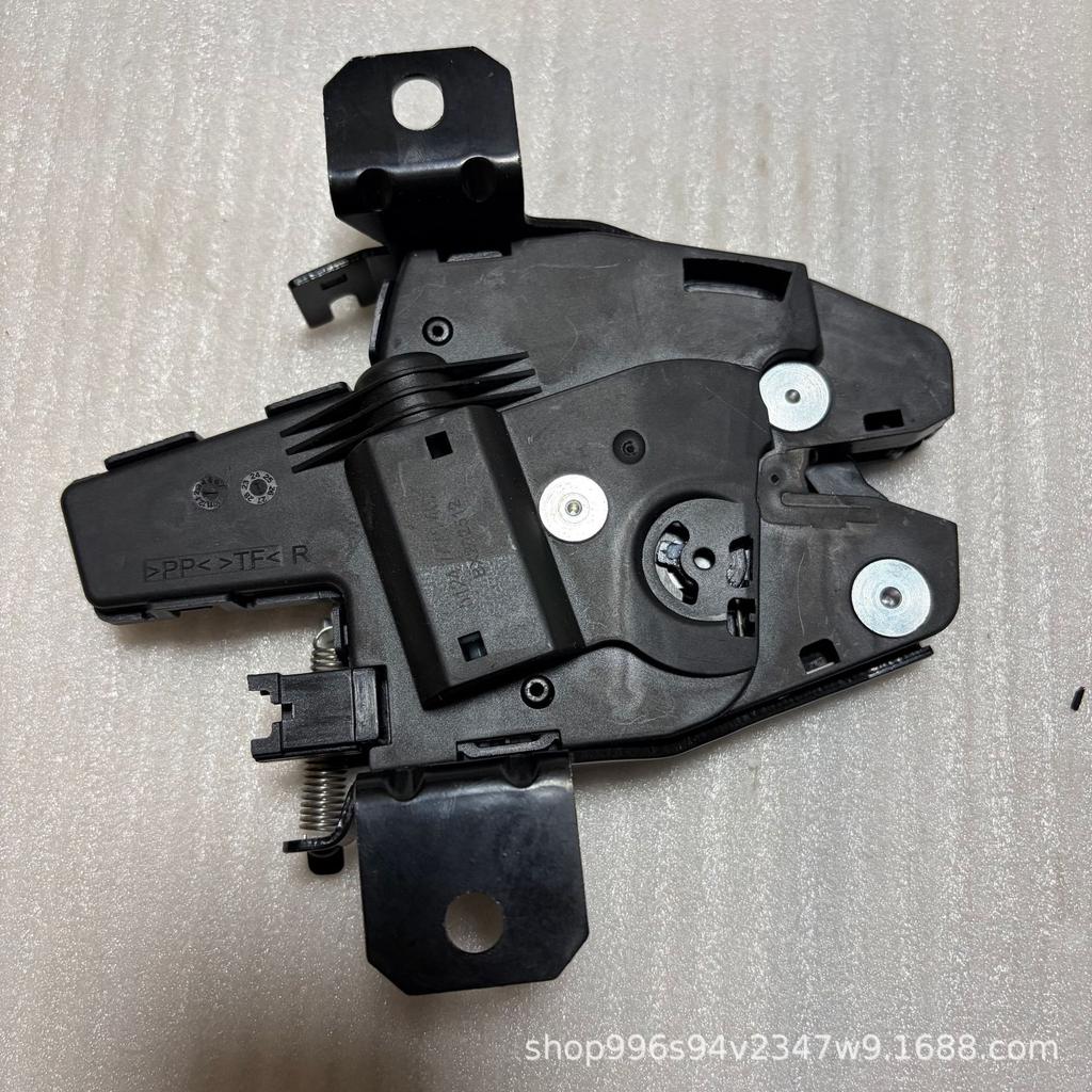 Compatible Lock Mechanism for BMW G05 Lower Tailgate (Parts 51247475462, 51247461674)