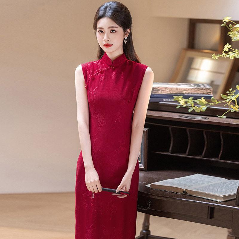 Red sleeveless national style new Chinese cheongsam improved young 1011 new women's high-end engagement toasting dress