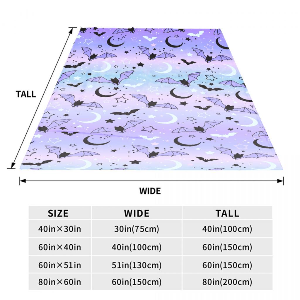 1 szt. Koc Happy Halloween Fioletowe Niebo Nietoperze Księżyc Nadruk 3D Koc Flanelowy do Dekoracji Domu Pokoju Dziennego Prezent na Imprezę Halloweenową