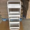 Mehrschichtiges Snack-Aufbewahrungsregal: Bodenstehendes, rundes Wagenregal aus Kohlenstoffstahl