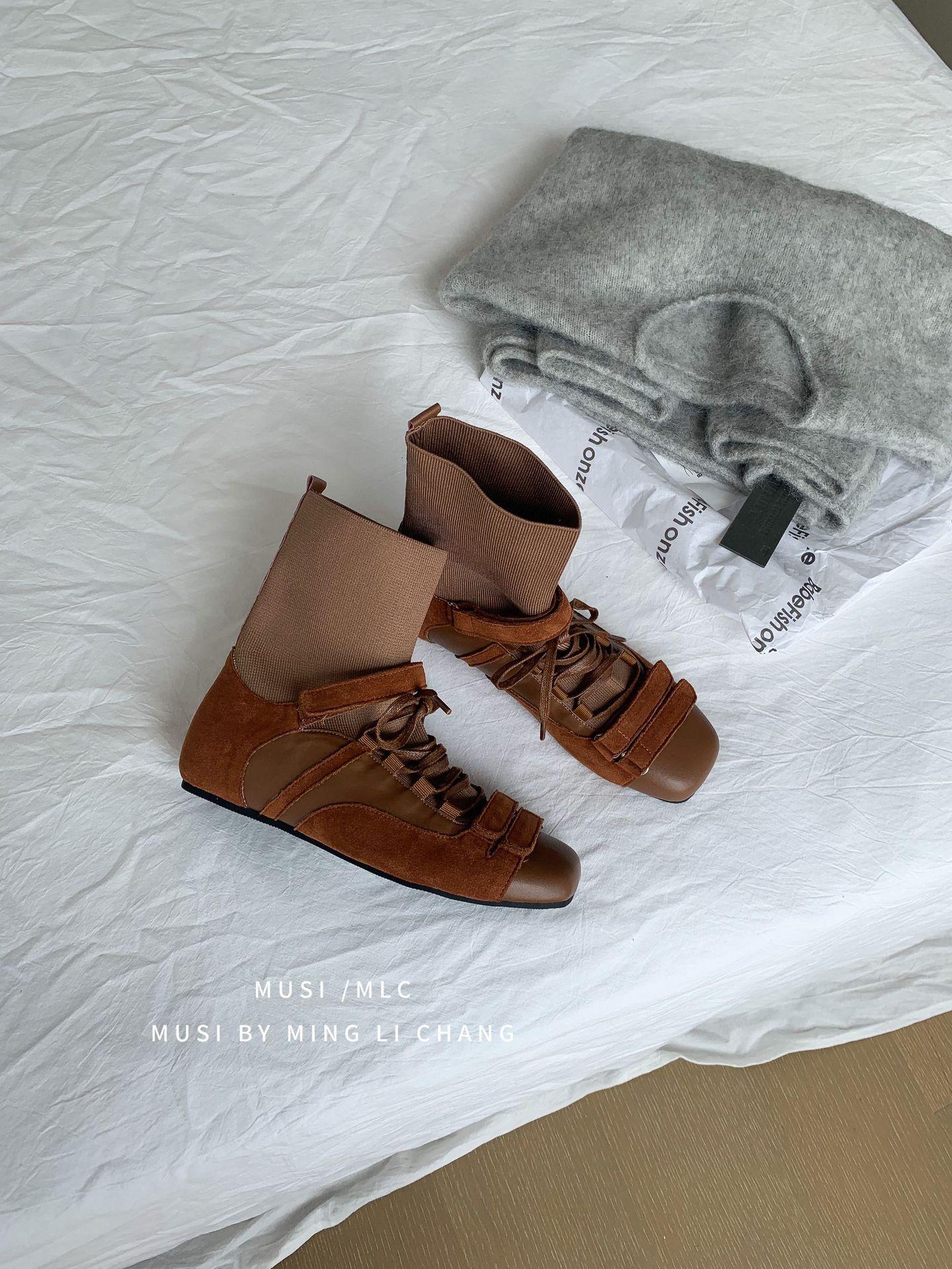 

Retro niche square head inner height increase western cowboy boots short boots women s 2025 autumn and winter new lace-up splicing socks boots 35