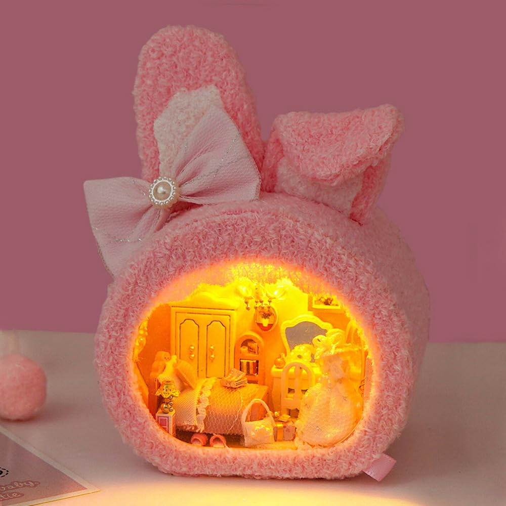 Moin moin Puppenhaus Miniatur Handgefertigtes Bausatz Set Flauschiges Tiergesicht Haus Rosa Kaninchen Schleife Anfänger Handflächengröße Gestalten Interieur Weißes Kleid LED-Licht