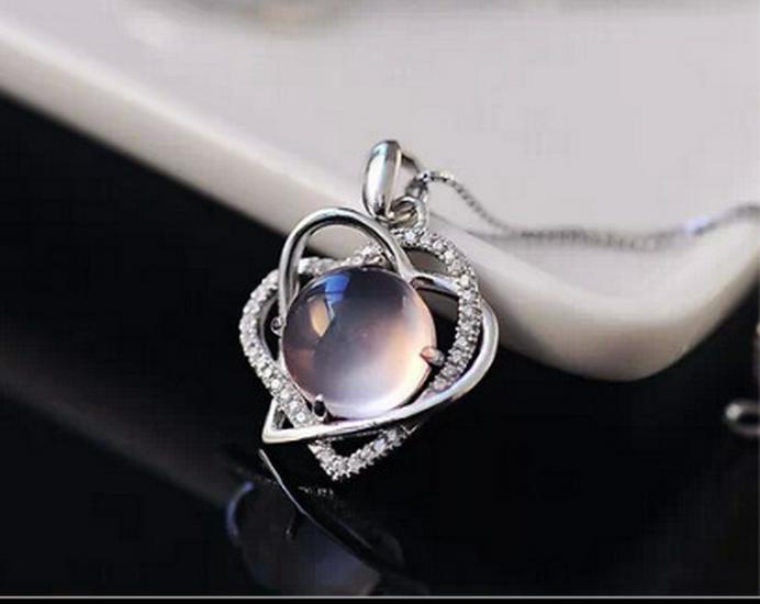 Women's Rose Quartz Clavicle Necklace - Japanese & Korean Fashion Pendant, Valentine's Day Gift