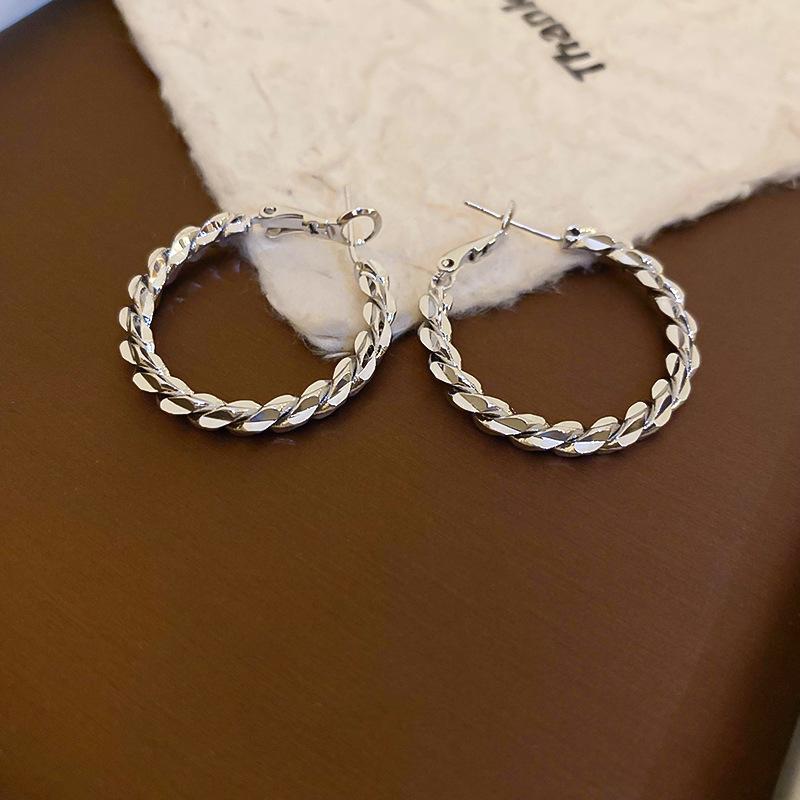 Metal Simple Versatile Earrings Personality Exaggerated Earrings Temperament Advanced Sense Earrings Fashion Earrings Women