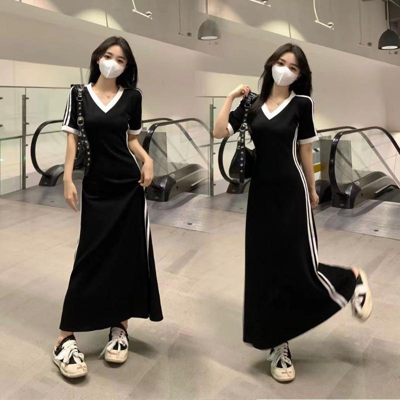 French fashion splicing v-neck dress women's spring and summer new waist and thin temperament short-sleeved a-word long skirt