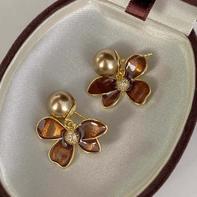 Vintage Metal Pearl Flower Drop Earrings for Women Exquisite Brown Drip Oil Irregular Petal Temperament Earrings Wedding Zircon