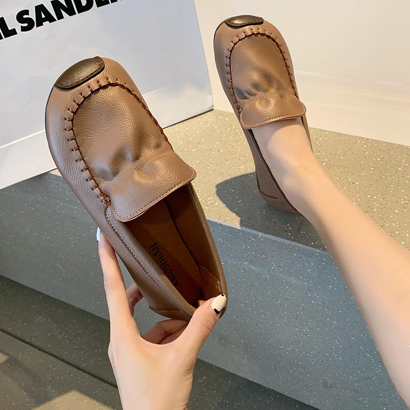 

Wide fat feet piled thickened snow boots leather surface pregnant women thickened warm beanie cotton shoes 41