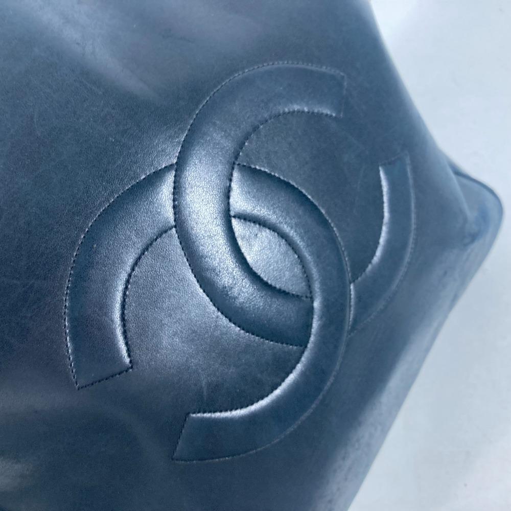 Chanel Vintage CC CC-Marke Umhängetasche Tragetasche Umhängetasche Leder Dunkelblau