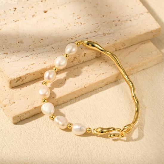 High-End Gold-Plated Pearl Bracelet: Japanese & Korean Design