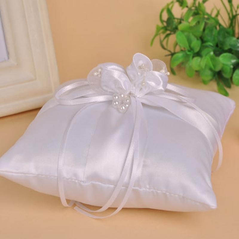 Luxurious Fabric Wedding Rings Pillow With Lace And Pearls Decoration Rings Cushion For Wedding Ceremony Decoration