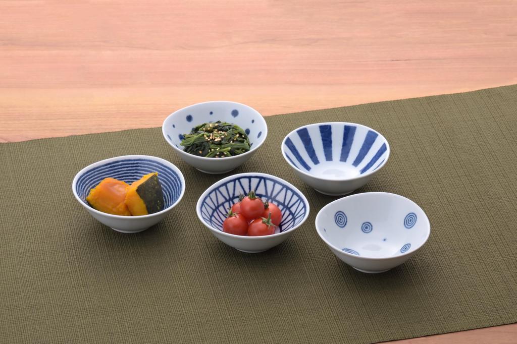 Saikaitoki Small Bowl Japanese Indigo Indigo Ball Triangular Small Bowls of 5 Set, Tableware, (Set Designs)