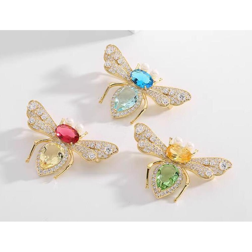 Fashionable bee colored zircon brooch, anti-exposure pin for women, metal button to fasten clothes, wedding party gift