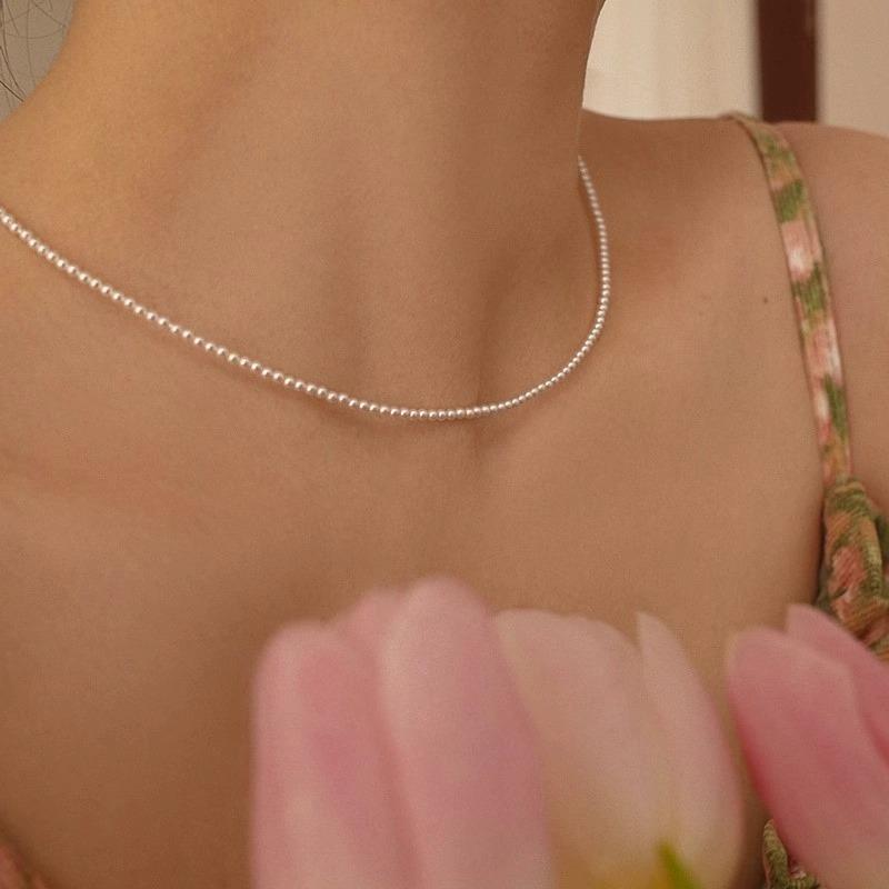 Pearl Necklace Women's Neck Chain Light Luxury Niche Design Year Collarbone Chain