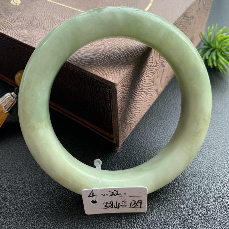A4 Emerald Green Hetian Jade Bracelet with Floral Design