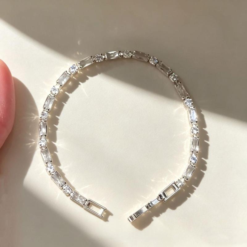 Shiny Colorful Crystal Bracelet for Women Sparkling Zircon Accent Chain Anti-allergy Jewelry for Night Out Party Birthday Gift