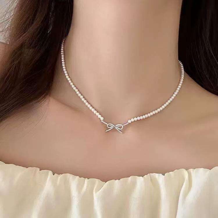 Gradual change butterfly necklace accessories women's niche chocker collarbone chain high sense new neck chain trendy jewelry