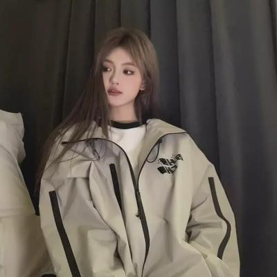 Trendy New American Retro Jackets for Men and Women: Stylish Spring and Autumn Outerwear