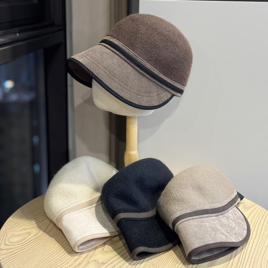 New Hepburn Style Woolen Fisherman's Hat for Women in Spring and Autumn Wide Brim Small Face Versatile Peaked Cap