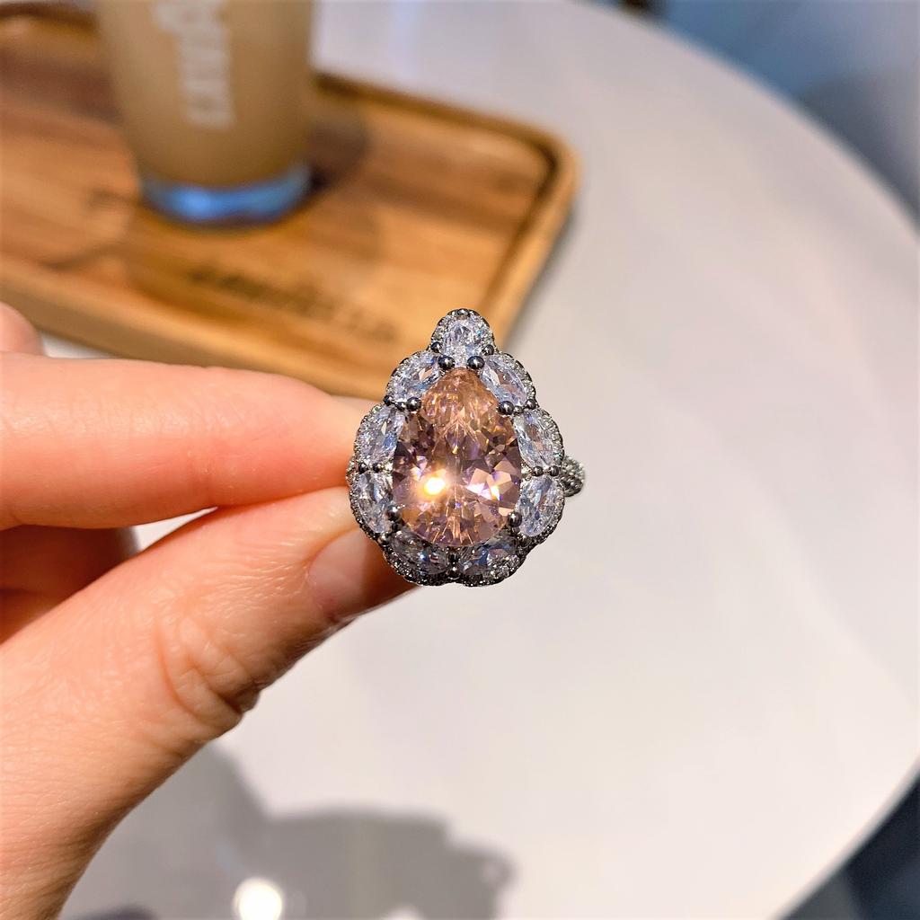 Jewelry Simulation Pink Diamond, Yellow Diamond Retro Square Ring Yao Set With Diamond Water Drop Ring 10 * 14