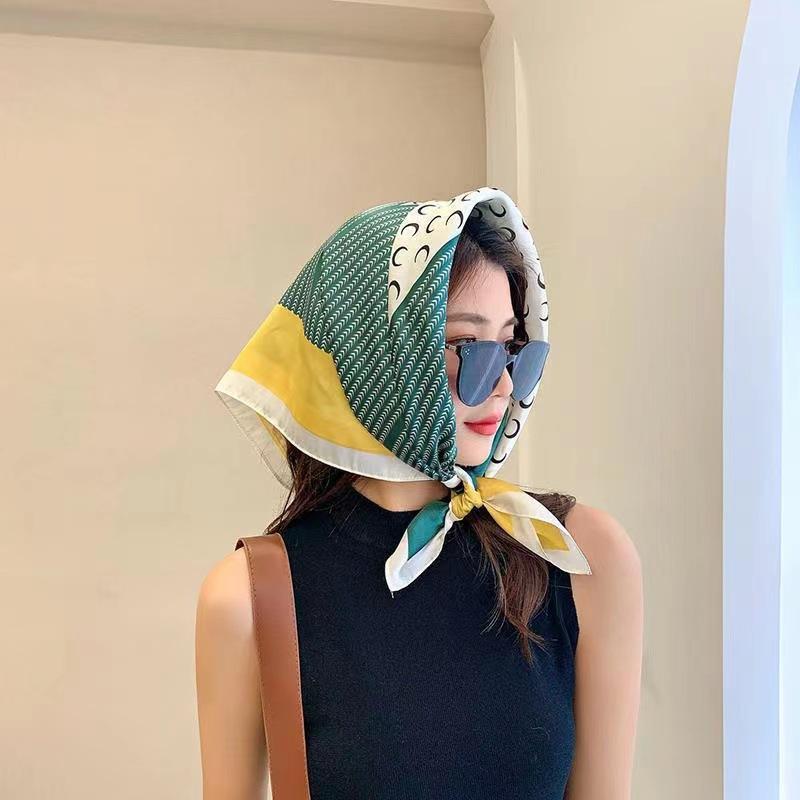 Lite firkantet skjerf nytt silkeskjerf kvinnelig mote allsidig flyvertinne lite halstørkle varmt skjerf