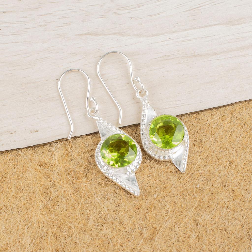 Peridot Ohrringe Edelstein Schmuck, 925 Sterling Silber Ohrringe, handgefertigter Schmuck Geburtsstein Ohrringe, Geschenk für Ihn