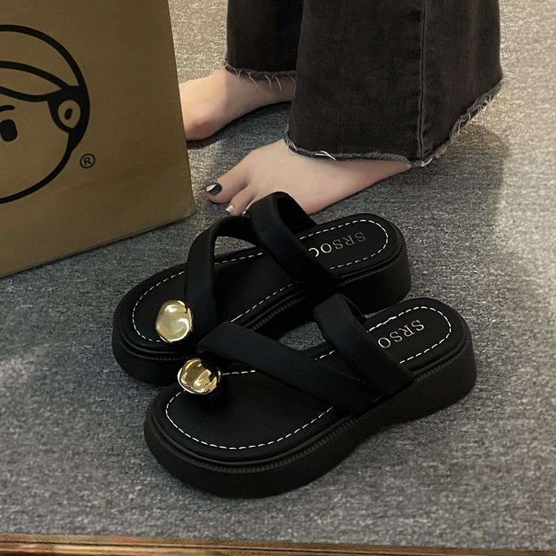 

Super fire cool slippers women s summer 2025 new fashionable retro versatile small thick-bottomed toe slippers 55