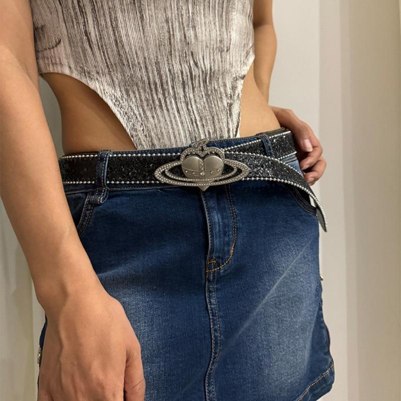 Eleganter PU-Ledergürtel für Damen mit Strassnieten, Herzschnalle, schimmernder schmaler Gürtel, lässige Taillenaccessoires