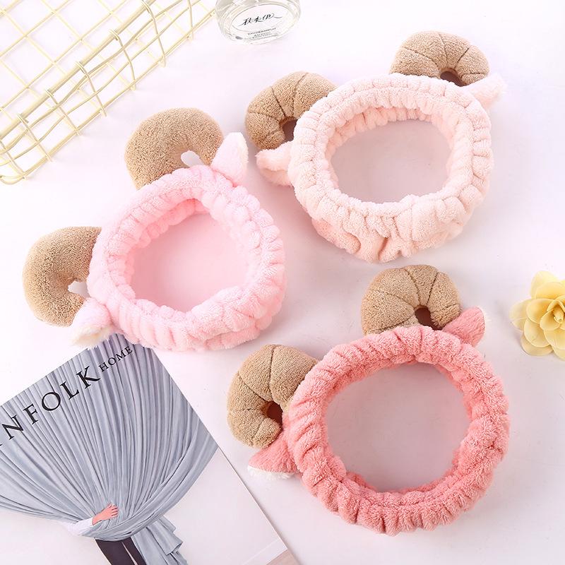 The Same Type Of Cat Ear Hair Belt