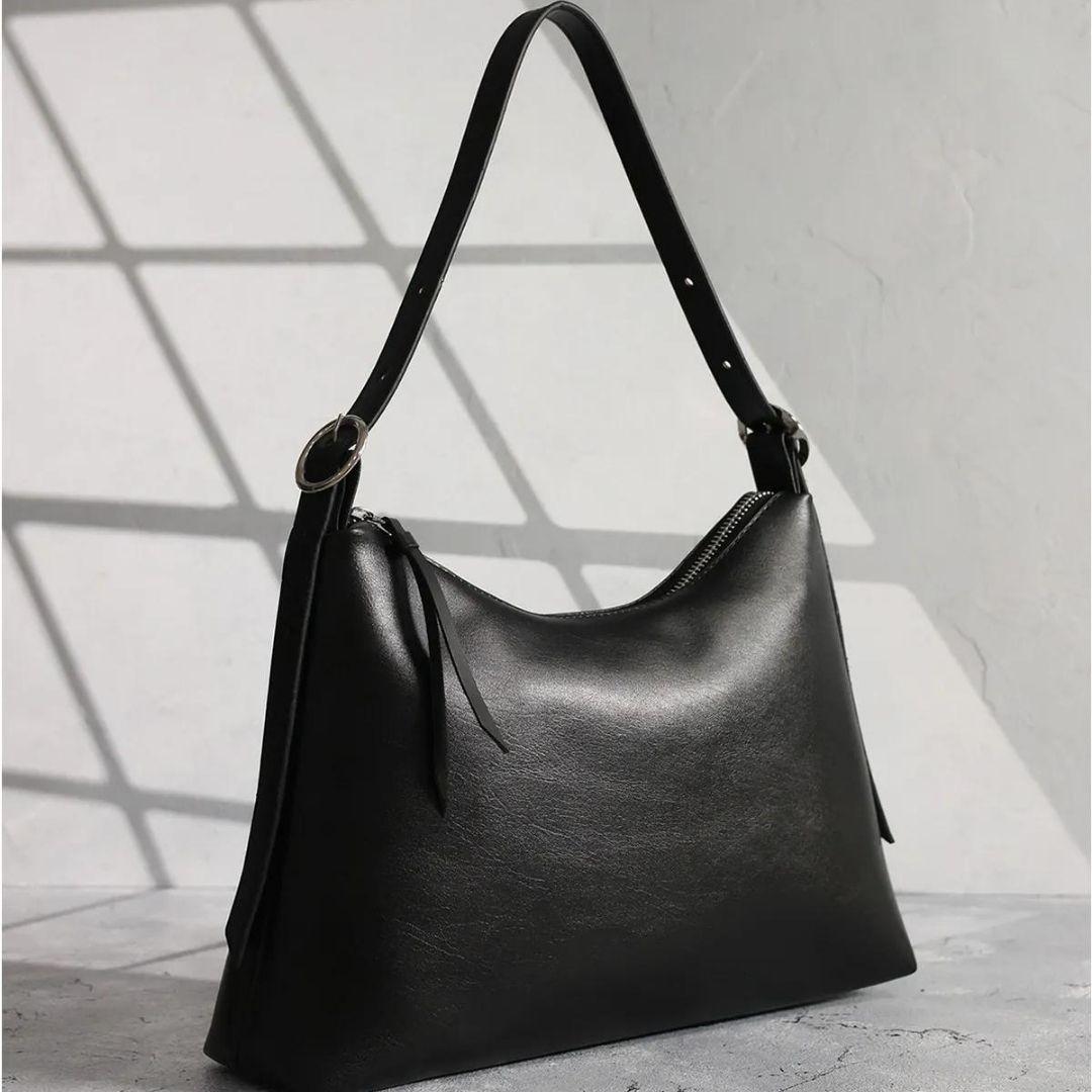 

Женская сумка через плечо