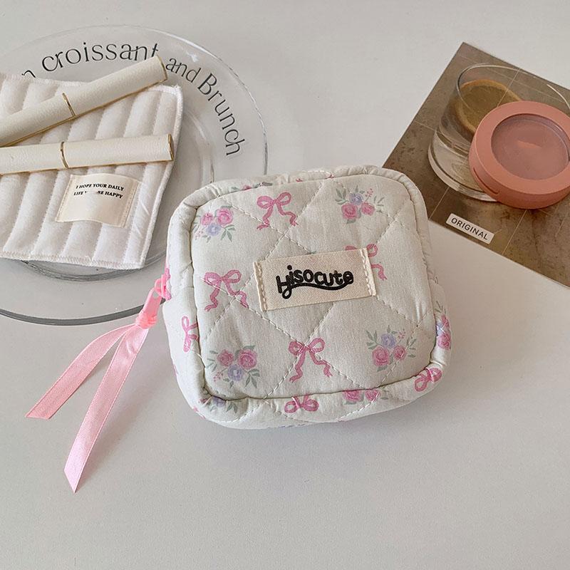 

Korean Women s Butterfly Bow with Lace Cosmetic Bags Fashion Hand-held Sweet Makeup Bag Girl s Travel Makeup Item Storage Bags