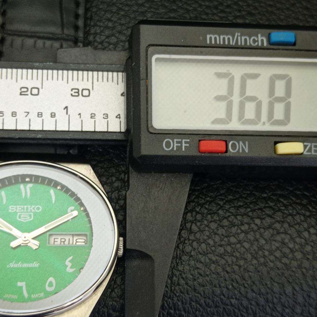 JAPAN VINTAGE SEIKO 5 AUTOMATIC 6309A MENS ARABIC GREEN DIAL WATCH a702529-1