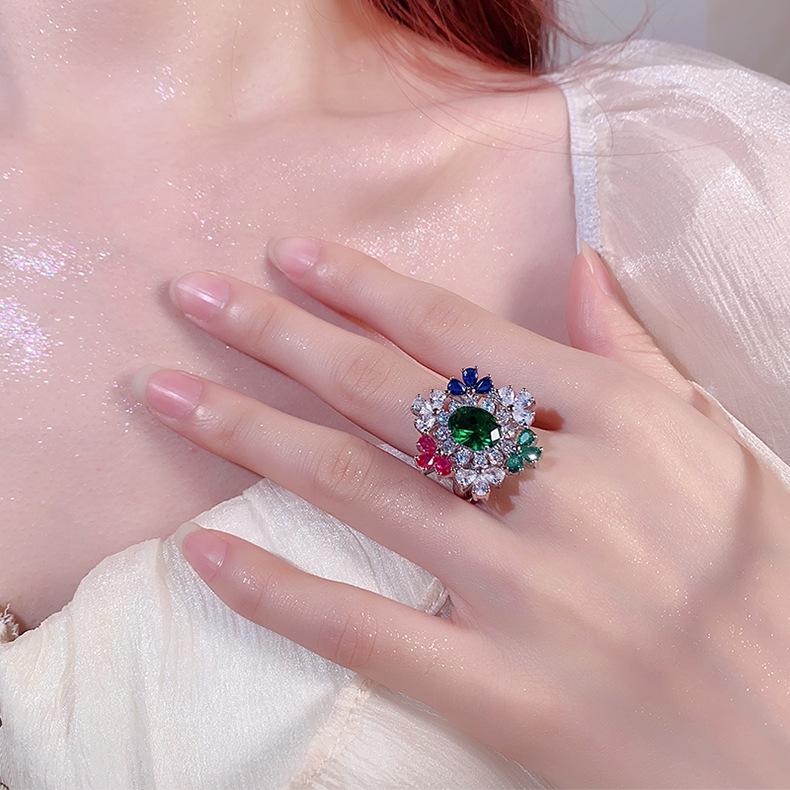 Ring Schwerindustrie Übertriebene Farbe Zirkon Blume Retro Schmuck Intarsien Damenmode