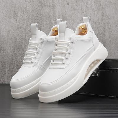 Luxe 2024 Heren Lichtgewicht Comfortabele Ademende Sportschoenen Lente en Herfst Dikke Zool Binnenin Verhoogd Casual Board Schoenen