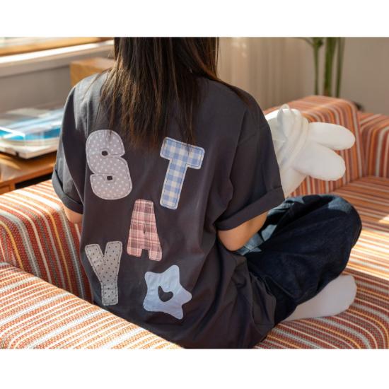 Vorbestellung Stray Kids 6. Fanmeeting Stay in Our Little House T-Shirt