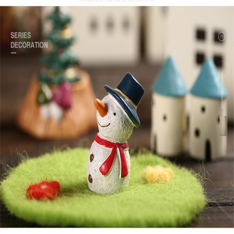 Resin Christmas  Ornaments Fish Tank Aquarium Crafts Tree Landscaping Cartoon Decoration Set