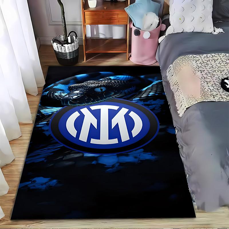 "Tappeto con Fantasia Serpente Blu con Logo Inter per Arredamento Casa Pavimentazione Stilosa" Adatto per l'uso come antiscivolo per soggiorno camera da letto divani