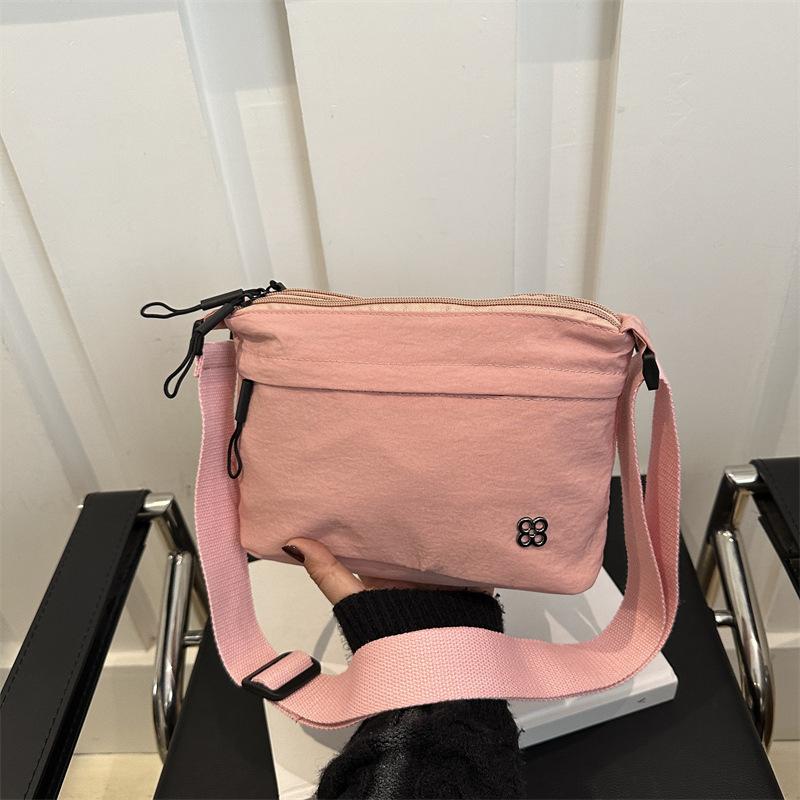 2025 einfache Umhänge-Damenhandtasche mit großem Fassungsvermögen, modische neue Tasche, vielseitig, lässig für den Winter