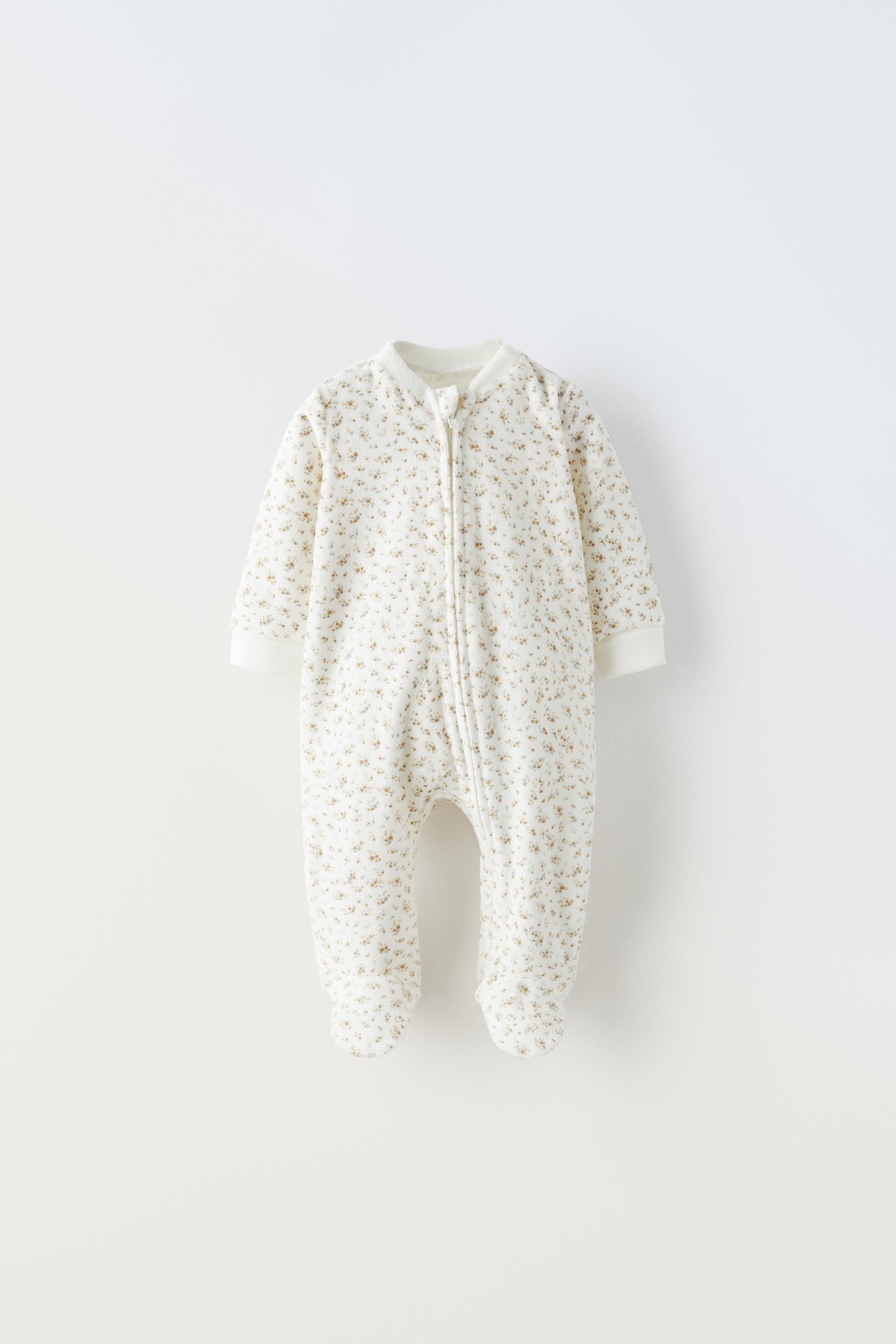 

ВЕЛЮРОВЫЙ КОМБИНЕЗОН С ЦВЕТОЧНЫМ ЦВЕТОМ