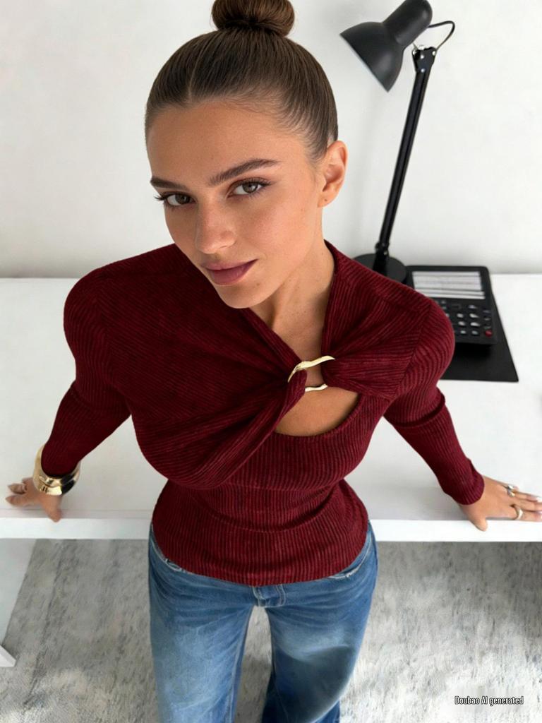 Women's Long-Sleeve Asymmetrical Draped T-Shirt with Metal Buckle for Autumn/Winter